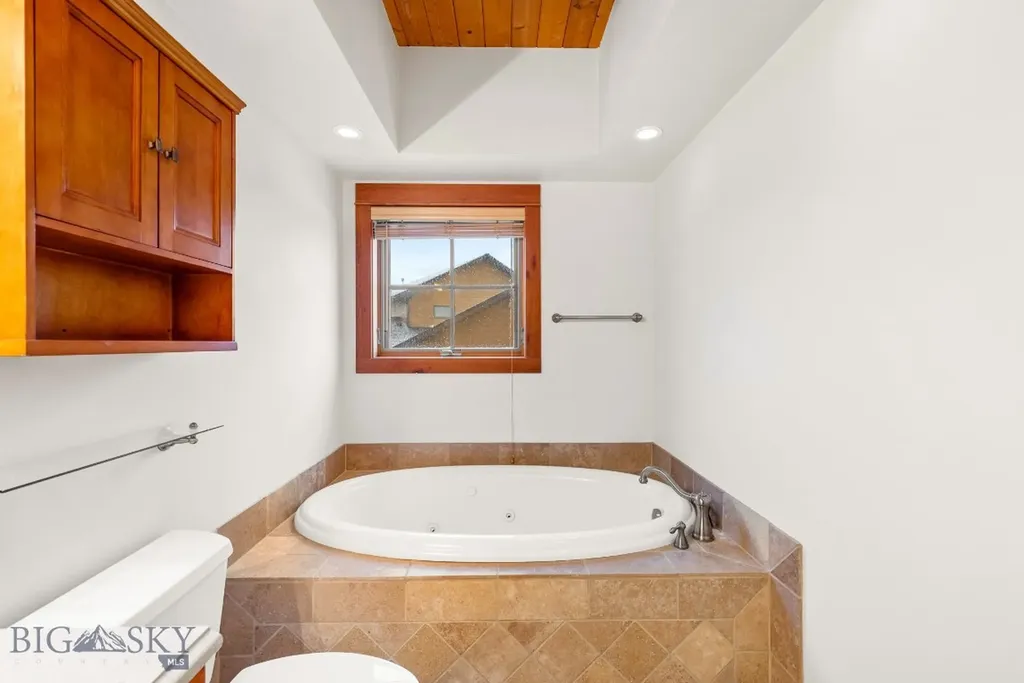 245 Kunje Boulevard Manhattan MT 59741