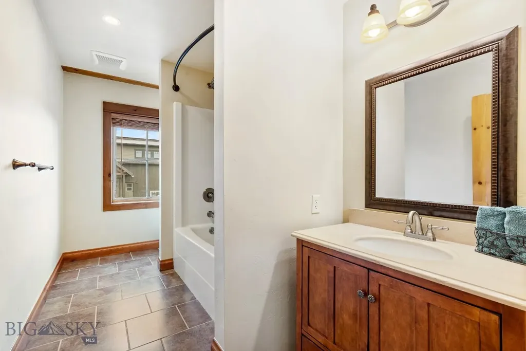 245 Kunje Boulevard Manhattan MT 59741
