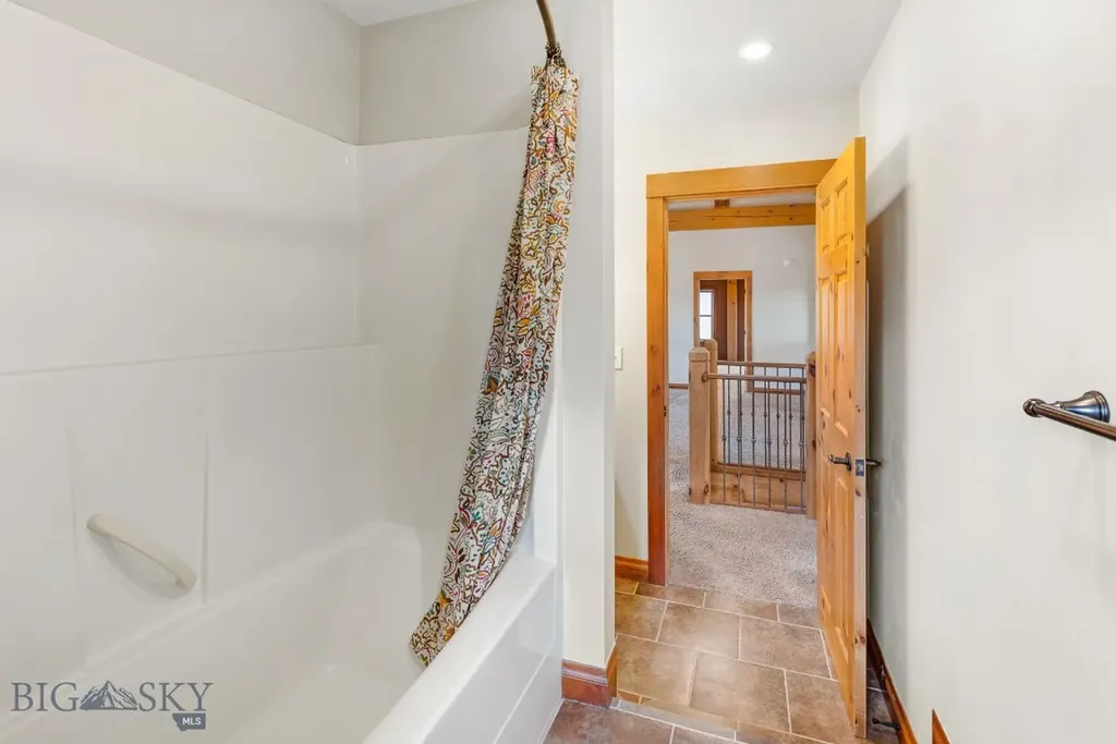 245 Kunje Boulevard Manhattan MT 59741