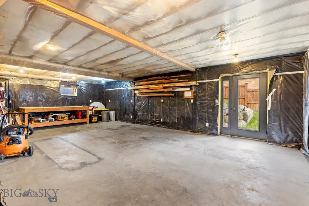 245 Kunje Boulevard Manhattan MT 59741