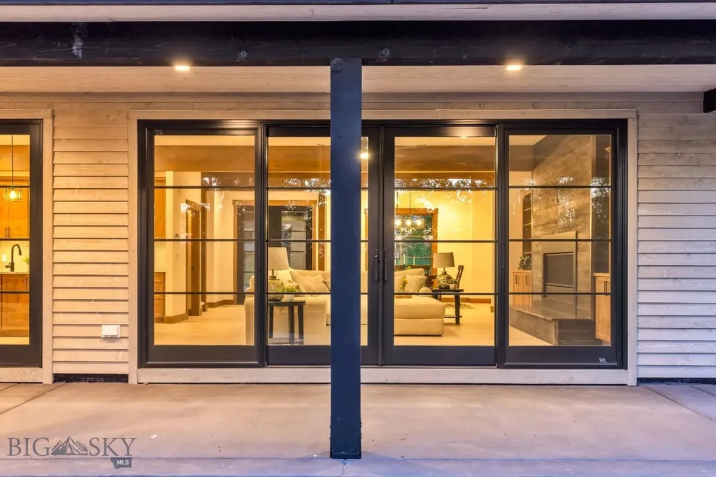 33 Leachman Lane Bozeman MT 59718