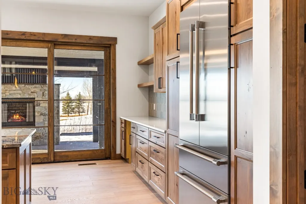 33 Leachman Lane Bozeman MT 59718