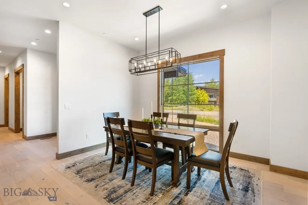 33 Leachman Lane Bozeman MT 59718