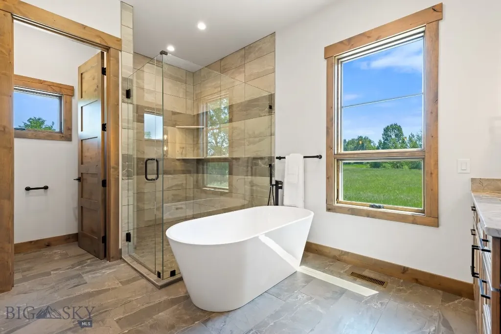 33 Leachman Lane Bozeman MT 59718
