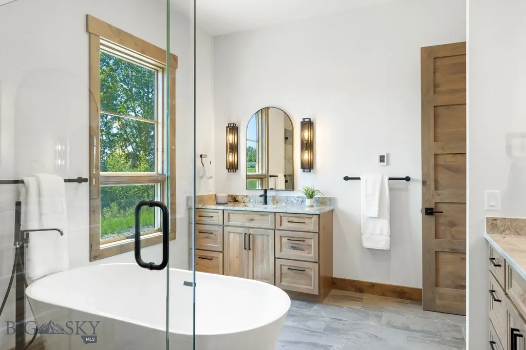 33 Leachman Lane Bozeman MT 59718