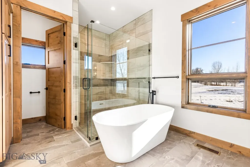 33 Leachman Lane Bozeman MT 59718