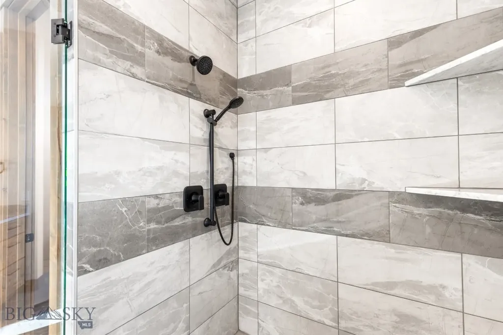 33 Leachman Lane Bozeman MT 59718