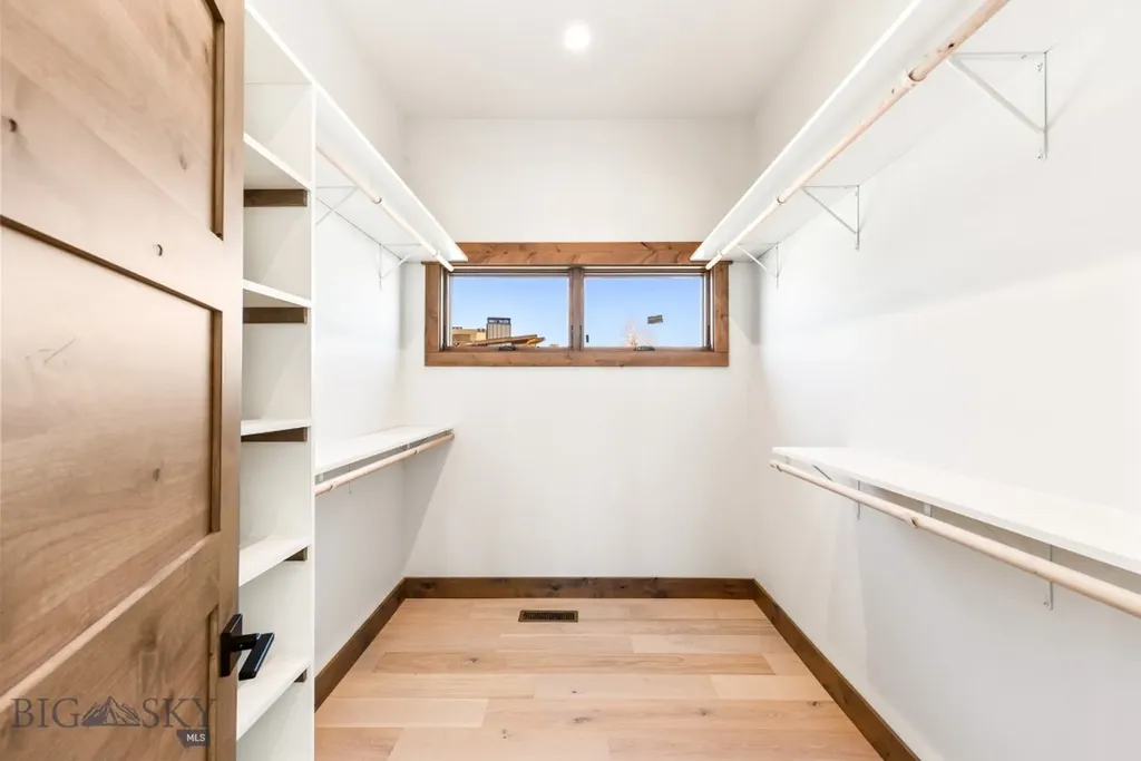 33 Leachman Lane Bozeman MT 59718