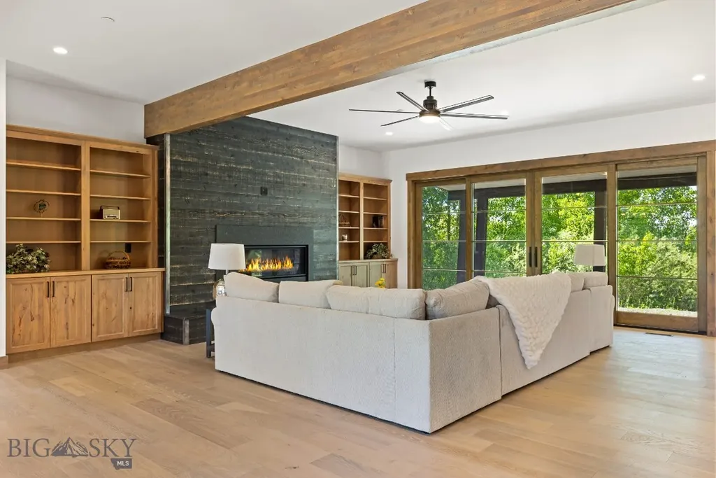 33 Leachman Lane Bozeman MT 59718