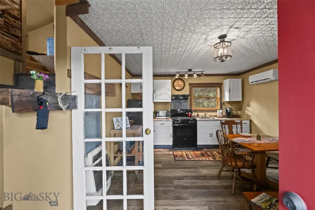 192 Mountain Brook Road Livingston MT 59047