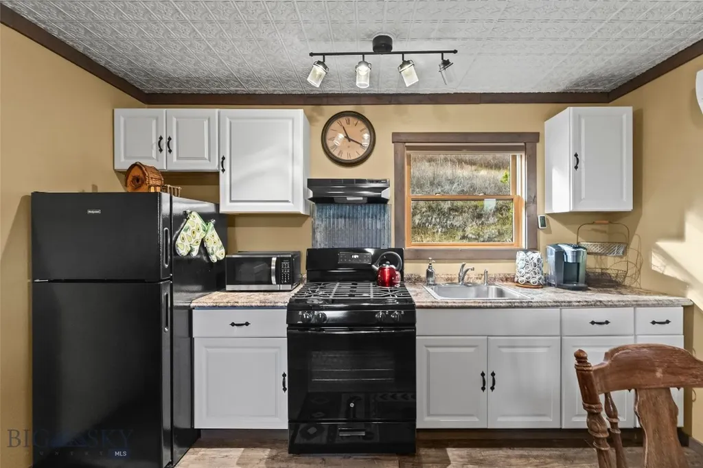 192 Mountain Brook Road Livingston MT 59047
