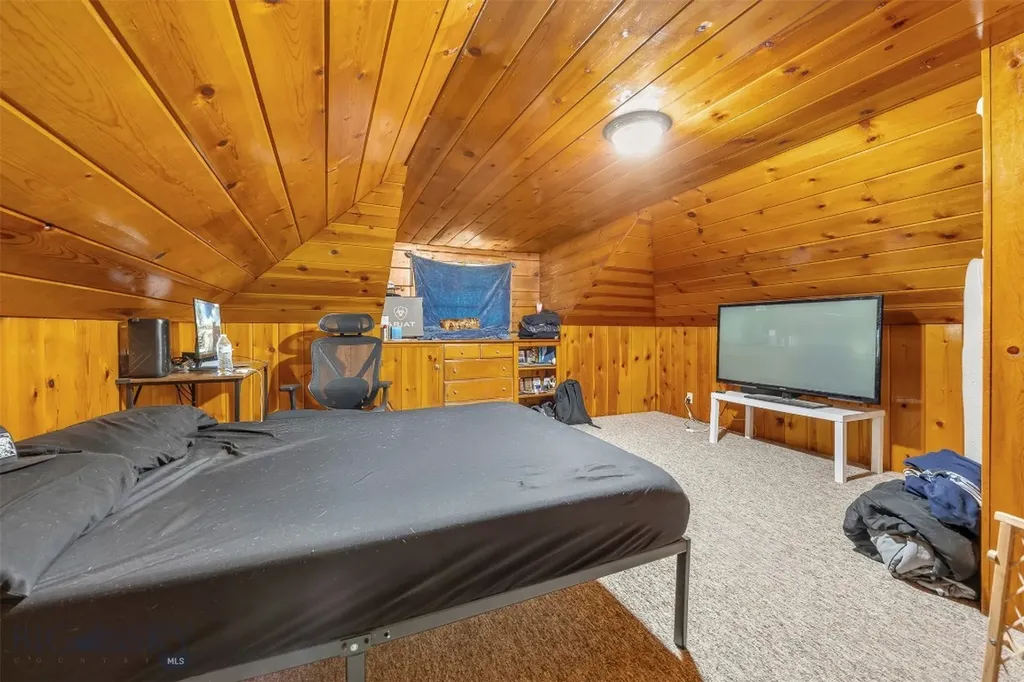 522 W Park Butte MT 59701