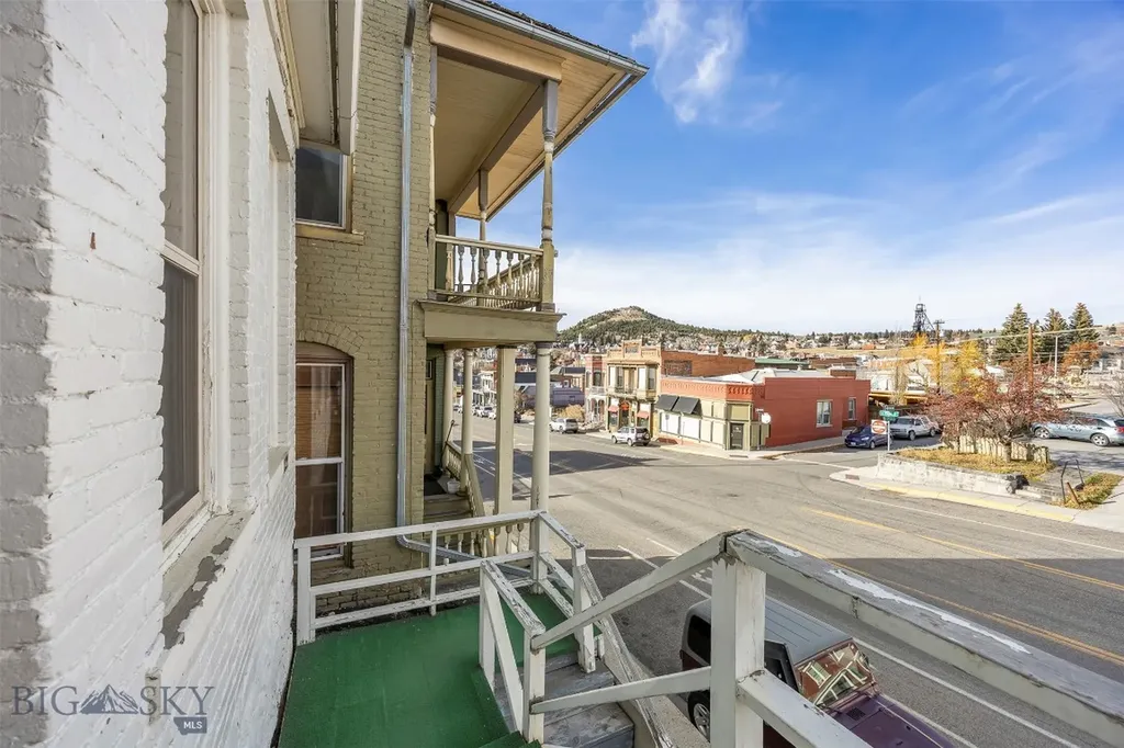 522 W Park Butte MT 59701
