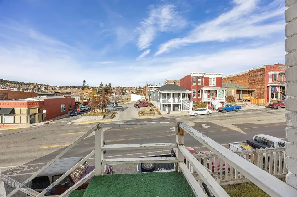 522 W Park Butte MT 59701