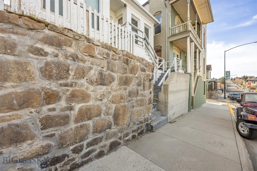 522 W Park Butte MT 59701