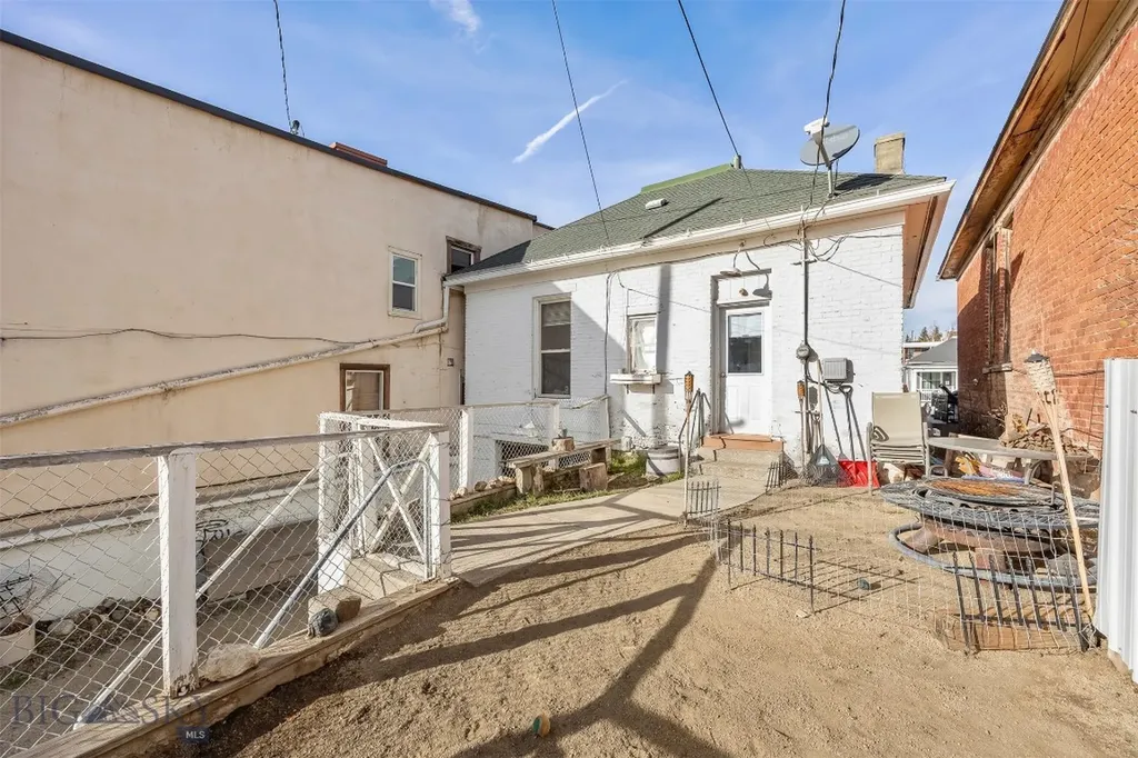 522 W Park Butte MT 59701