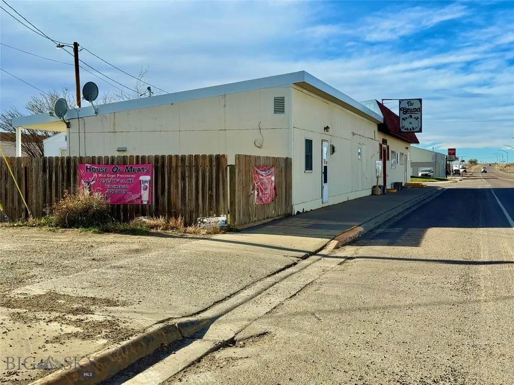 11 E Washington Avenue Chester MT 59522