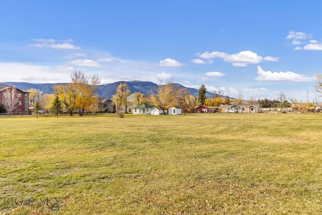 16 Loves Lane Livingston MT 59047