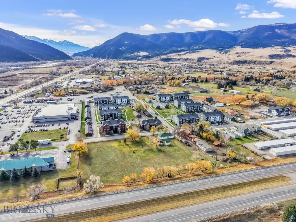 16 Loves Lane Livingston MT 59047
