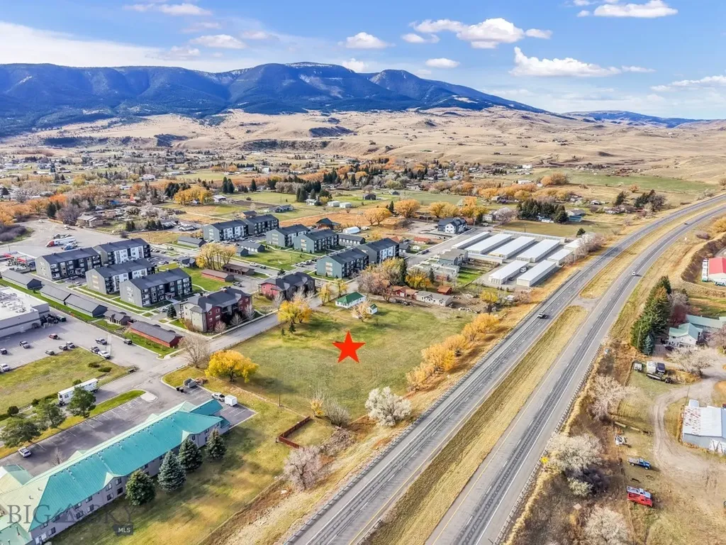 16 Loves Lane Livingston MT 59047