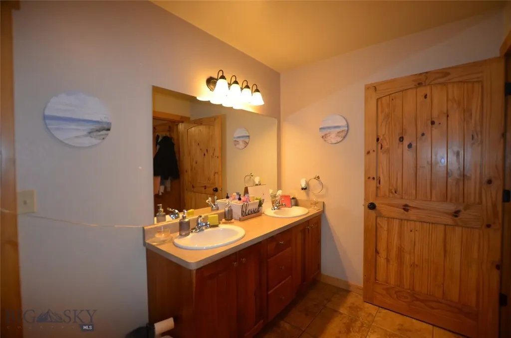 43 Tobacco Root Dillon MT 59725