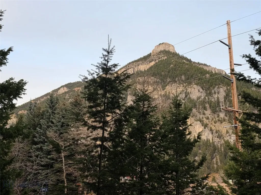 29 Old Hell Roaring Trail Gallatin Gateway MT 59730