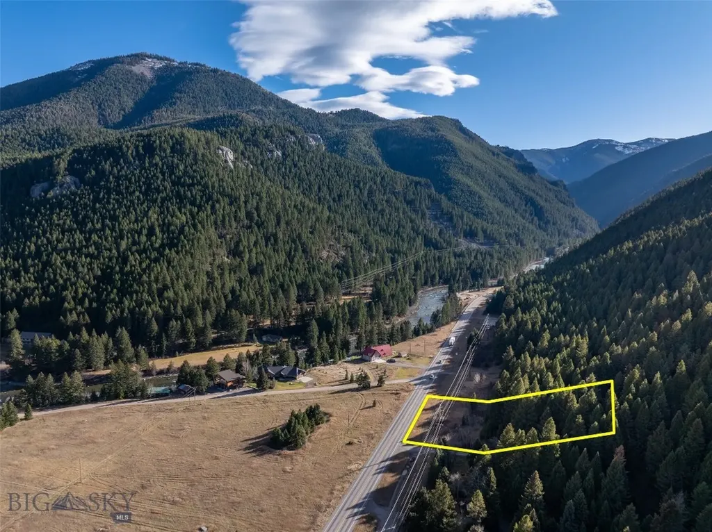 29 Old Hell Roaring Trail Gallatin Gateway MT 59730