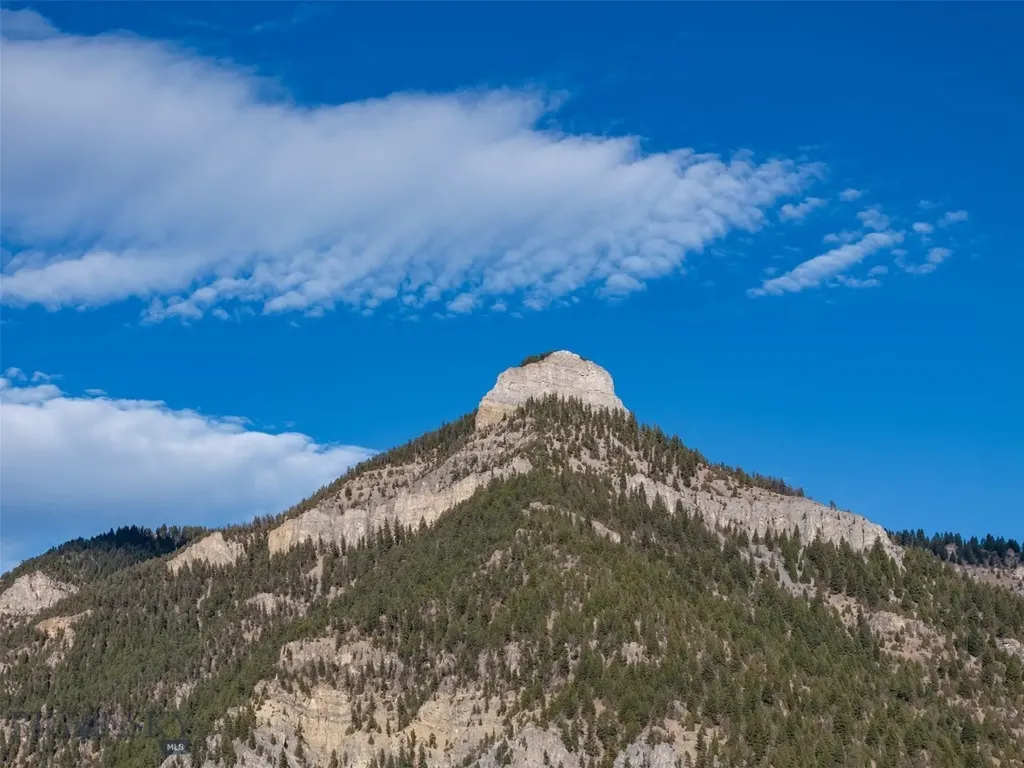 29 Old Hell Roaring Trail Gallatin Gateway MT 59730