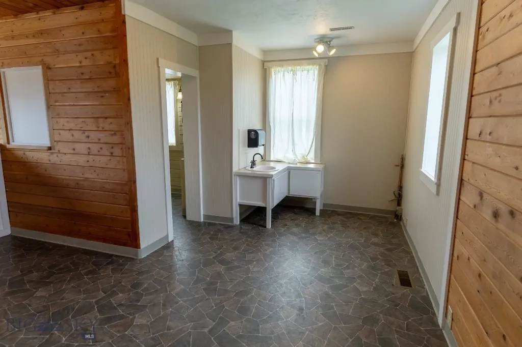 3 Microwave Hill Road Montana City MT 59634