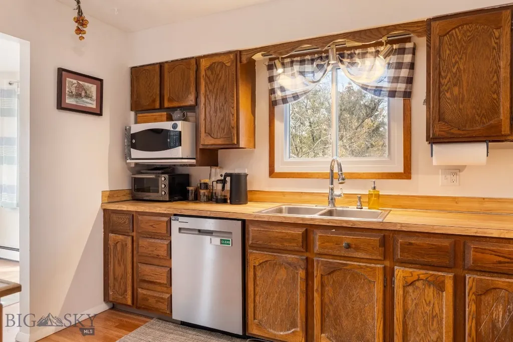 203 Chestnut Livingston MT 59047