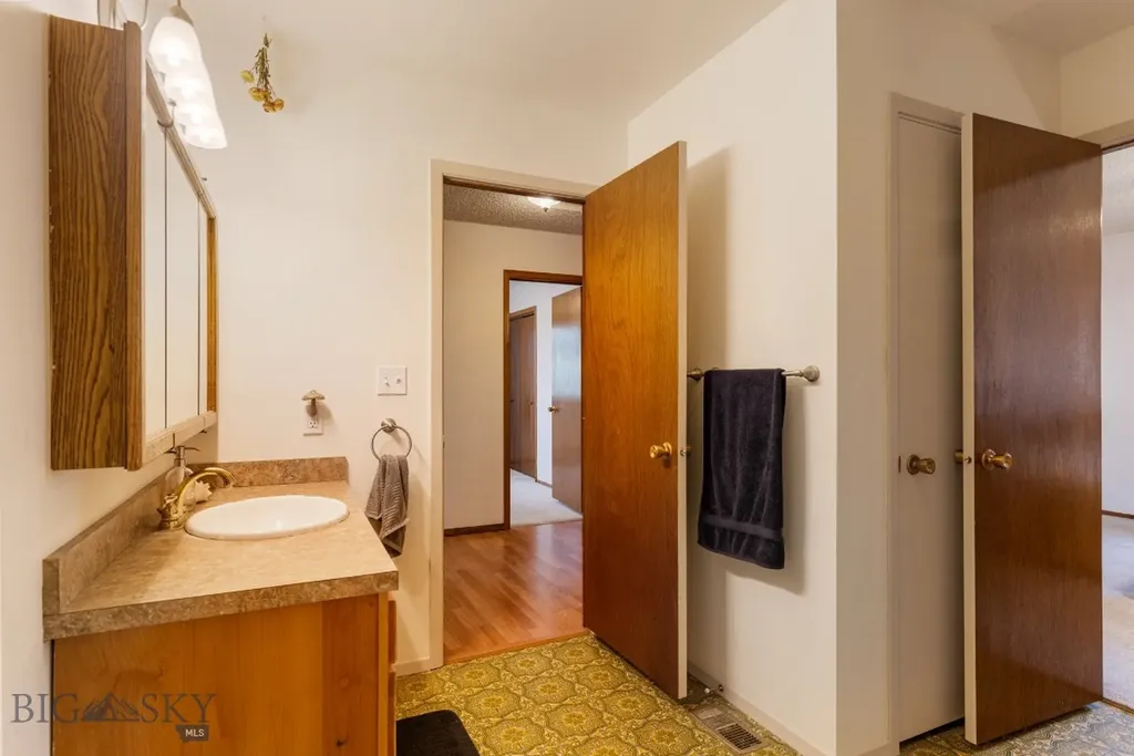 203 Chestnut Livingston MT 59047