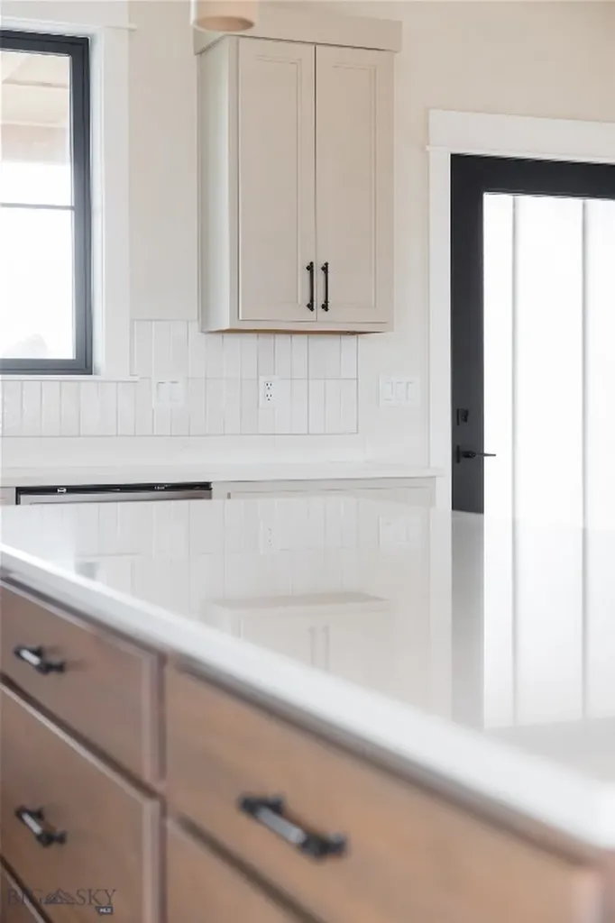 16 Cowen Lane Bozeman MT 59718