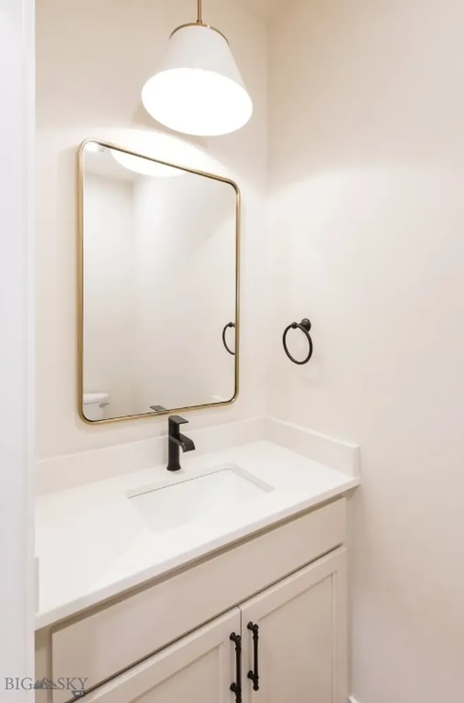 16 Cowen Lane Bozeman MT 59718