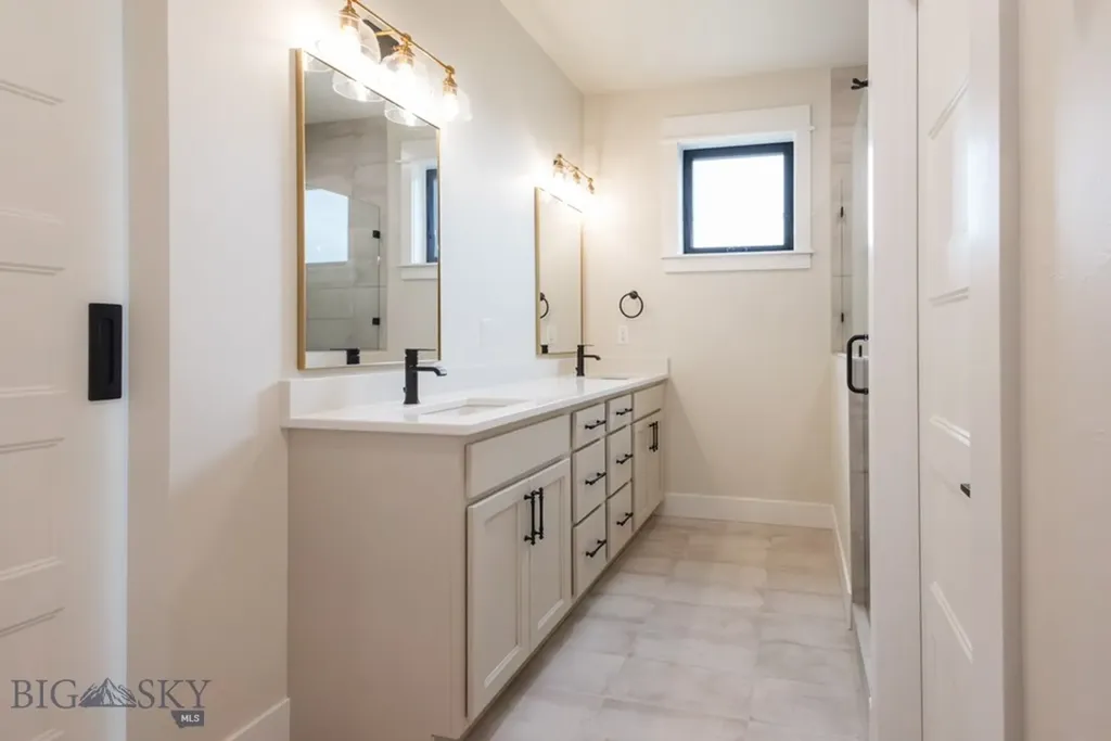 16 Cowen Lane Bozeman MT 59718