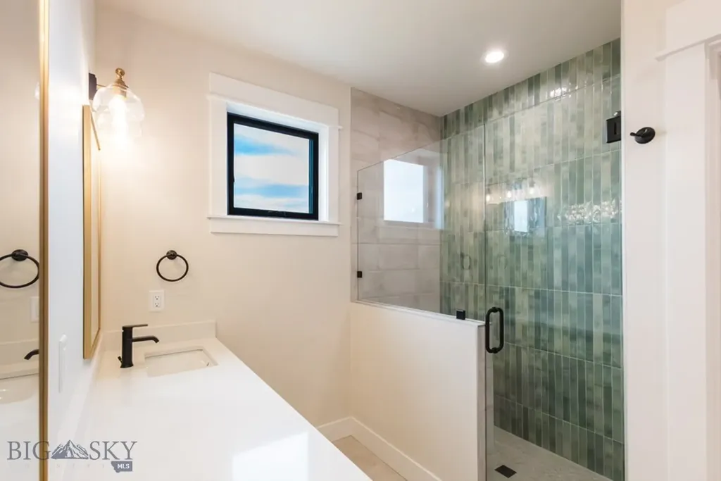 16 Cowen Lane Bozeman MT 59718