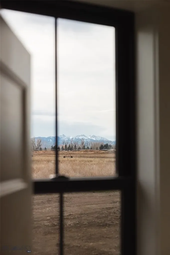 16 Cowen Lane Bozeman MT 59718