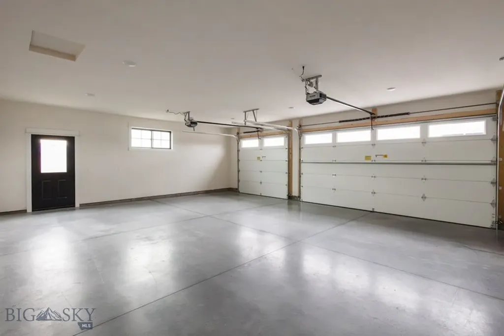 16 Cowen Lane Bozeman MT 59718