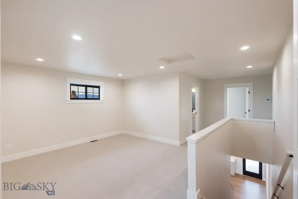 16 Cowen Lane Bozeman MT 59718