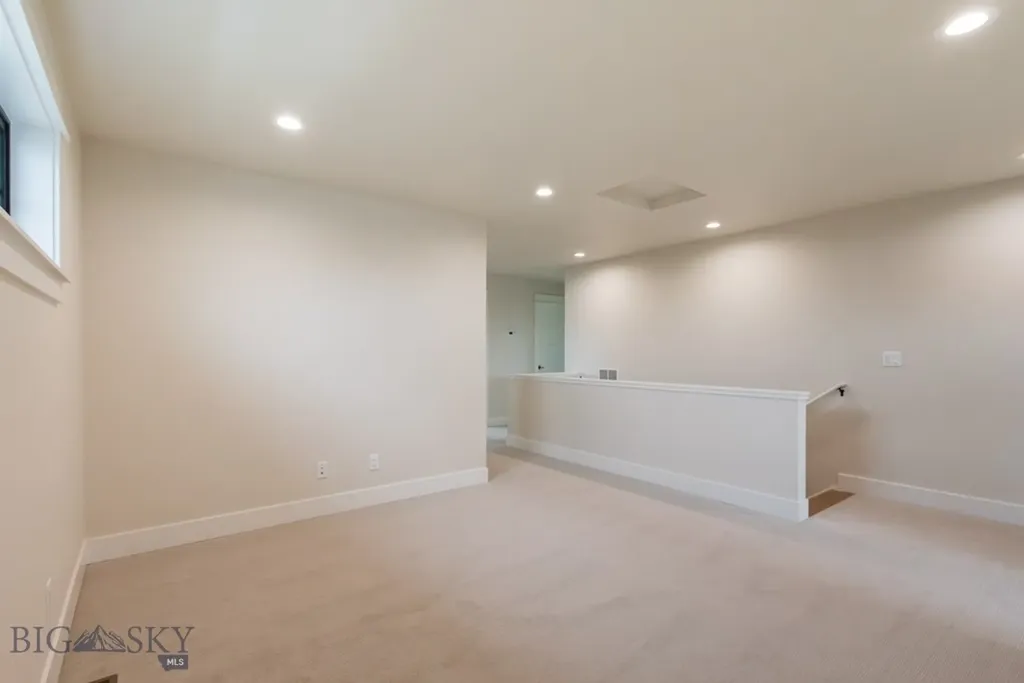 16 Cowen Lane Bozeman MT 59718