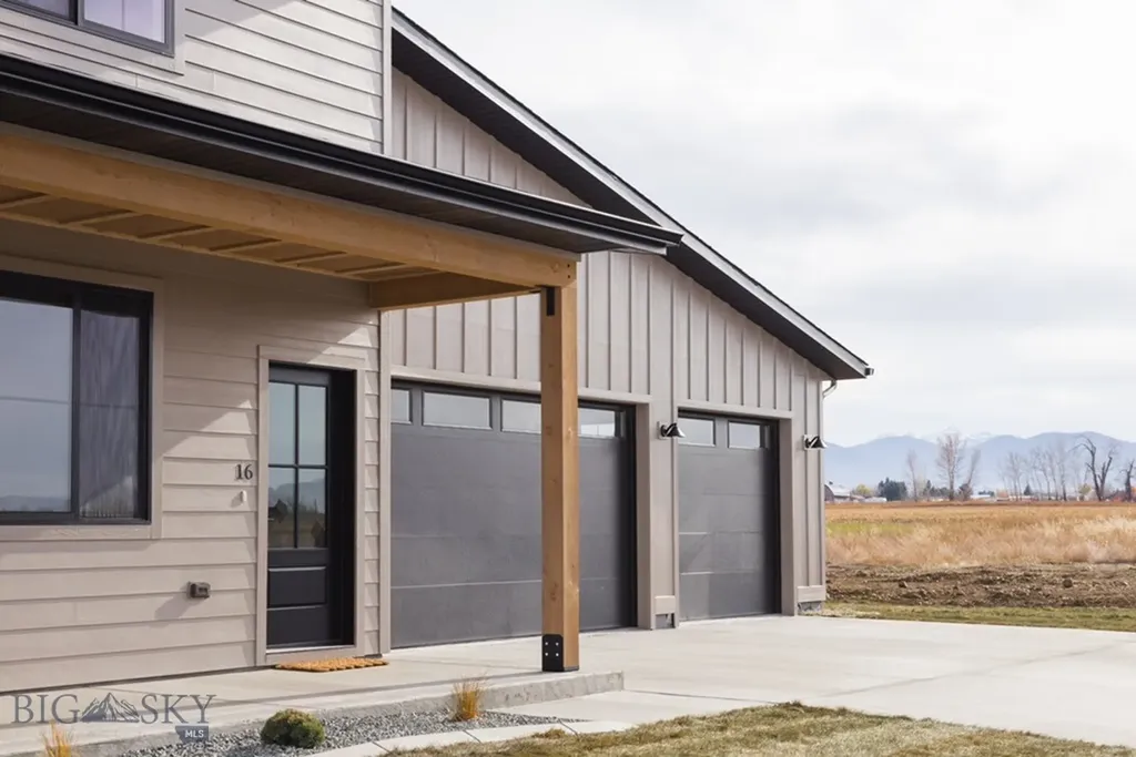 16 Cowen Lane Bozeman MT 59718