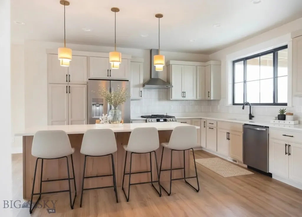 16 Cowen Lane Bozeman MT 59718