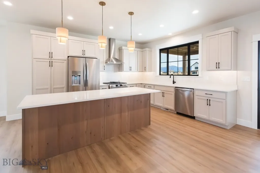 16 Cowen Lane Bozeman MT 59718