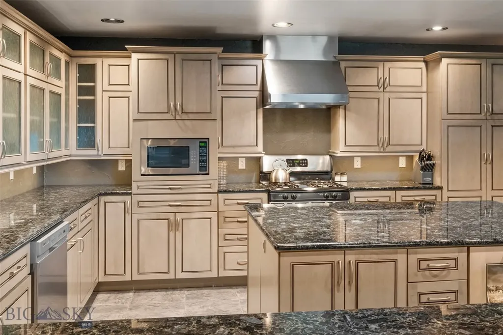 405 Swayback Road Mcallister MT 59740
