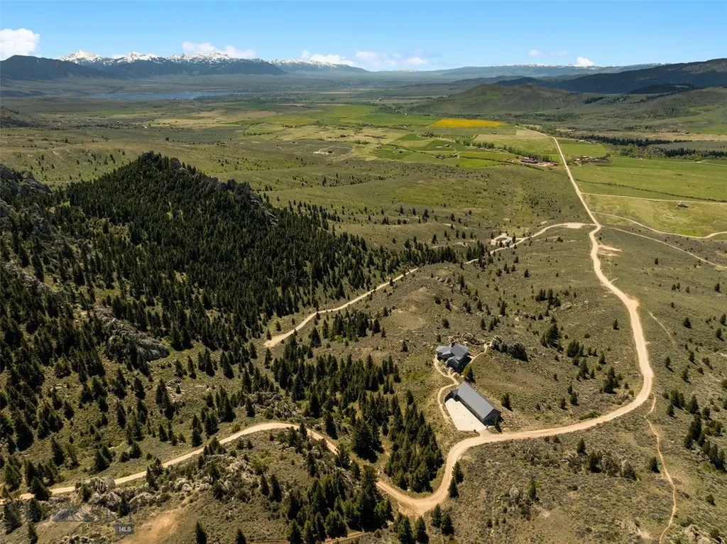 405 Swayback Road Mcallister MT 59740