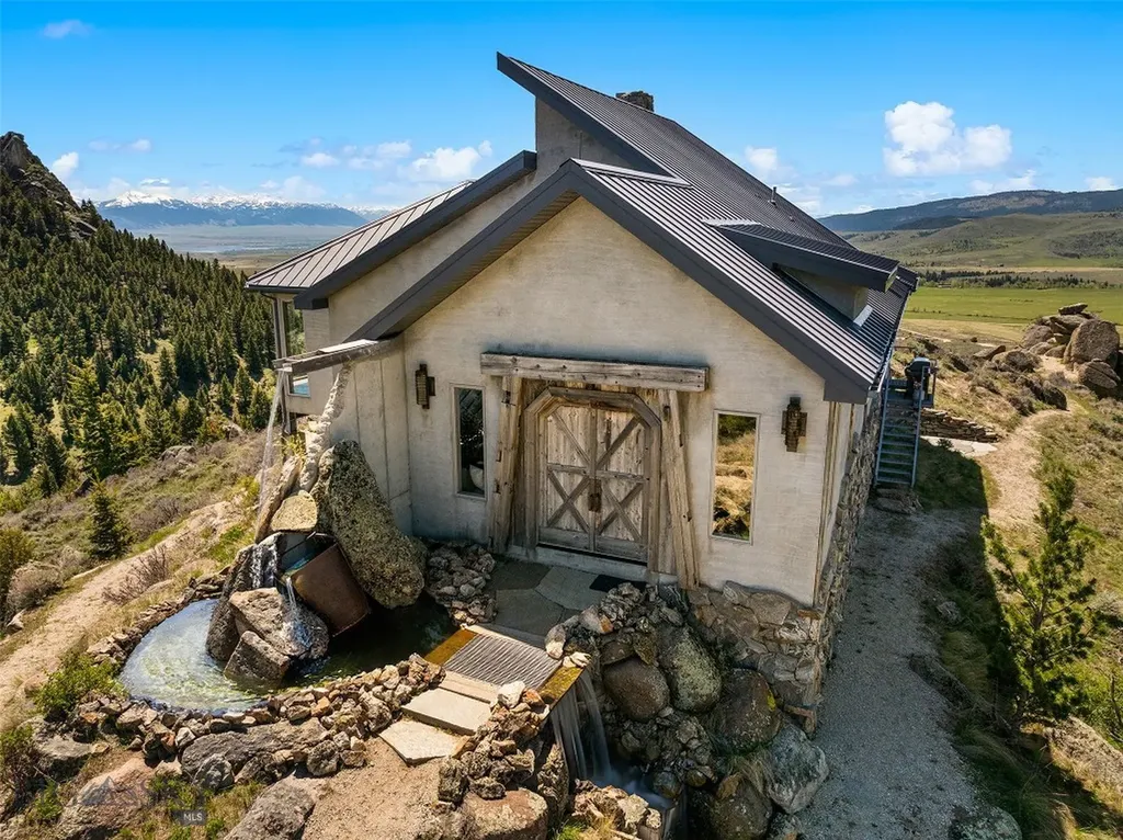 405 Swayback Road Mcallister MT 59740
