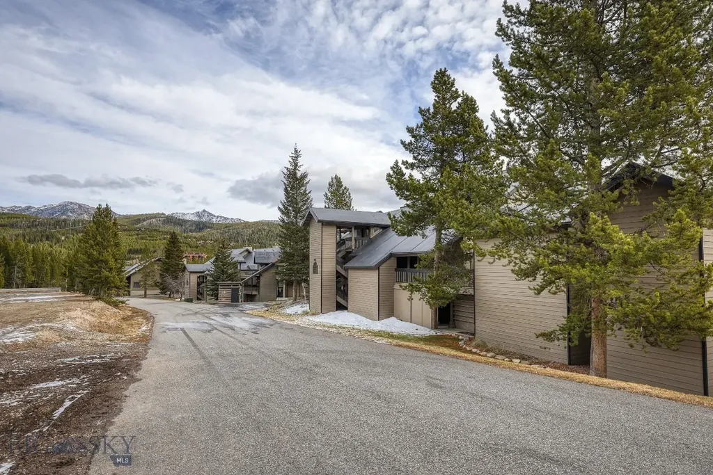 45 Turkey Leg Road Big Sky MT 59716