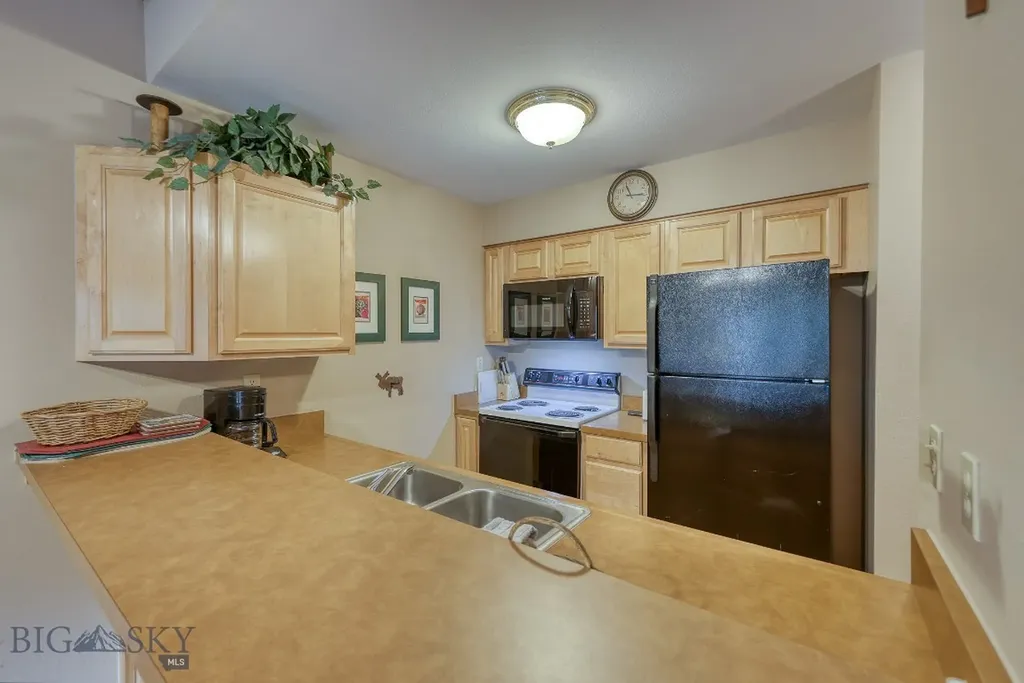 45 Turkey Leg Road Big Sky MT 59716