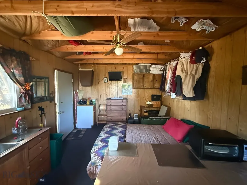 91 Upper Radar Creek Road Whitehall MT 59759
