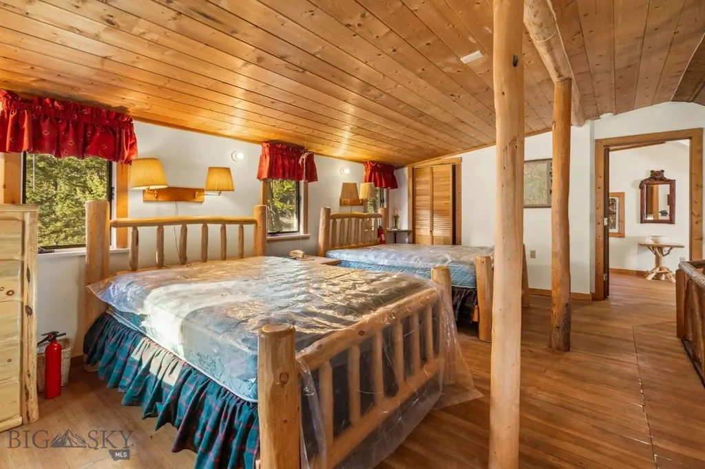 10400 Hyalite Canyon Road Bozeman MT 59718