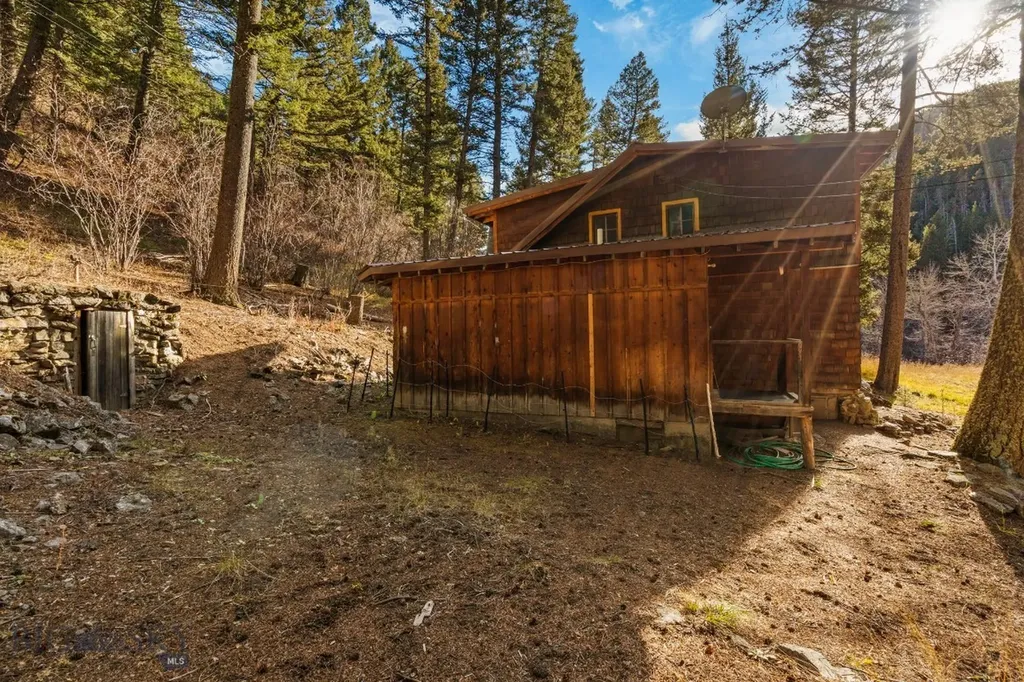 10400 Hyalite Canyon Road Bozeman MT 59718